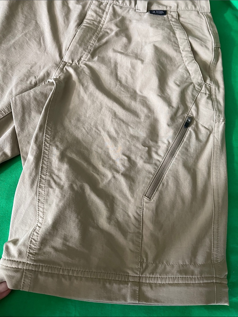 Eastern Mountain Sports Khaki Cargo Shorts with Zip Pocket - Picture 6 of 11